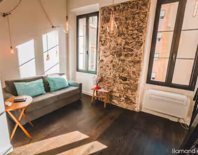 Studio City Center w mezzanine 5 min from Palace